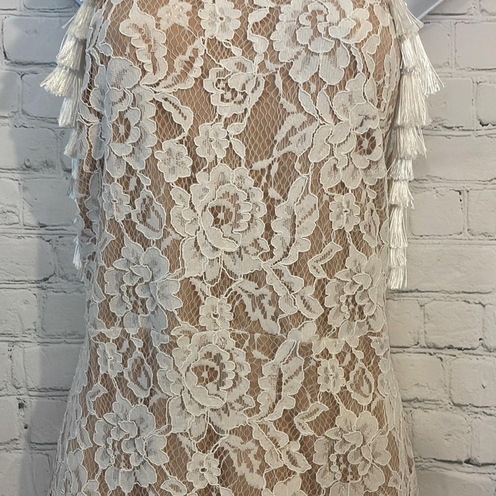 Vici for K. Jordan white lace floral mini dress with tassels off shoulder - Picture 4 of 11